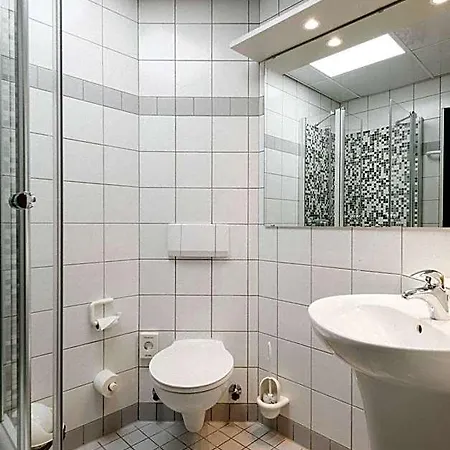 Haus Duden מלון 3*